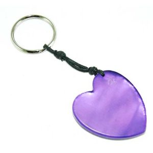K0183 - RESIN KEYRING W/ METALLIC FABRIC "HEART"