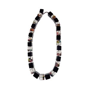 N0046 – RESIN NECKLACE LIQUORICE SMALL CUBES "POP" 65CM